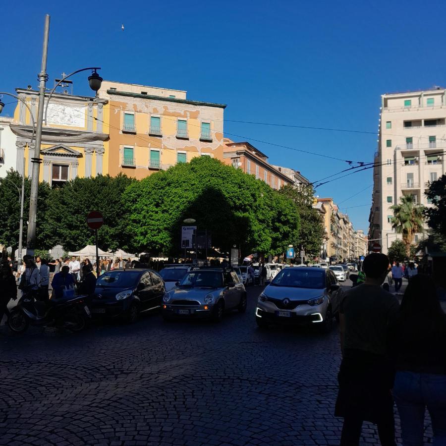 Piazza Carita' Centro Storico Apartment เนเปิลส์ ภายนอก รูปภาพ