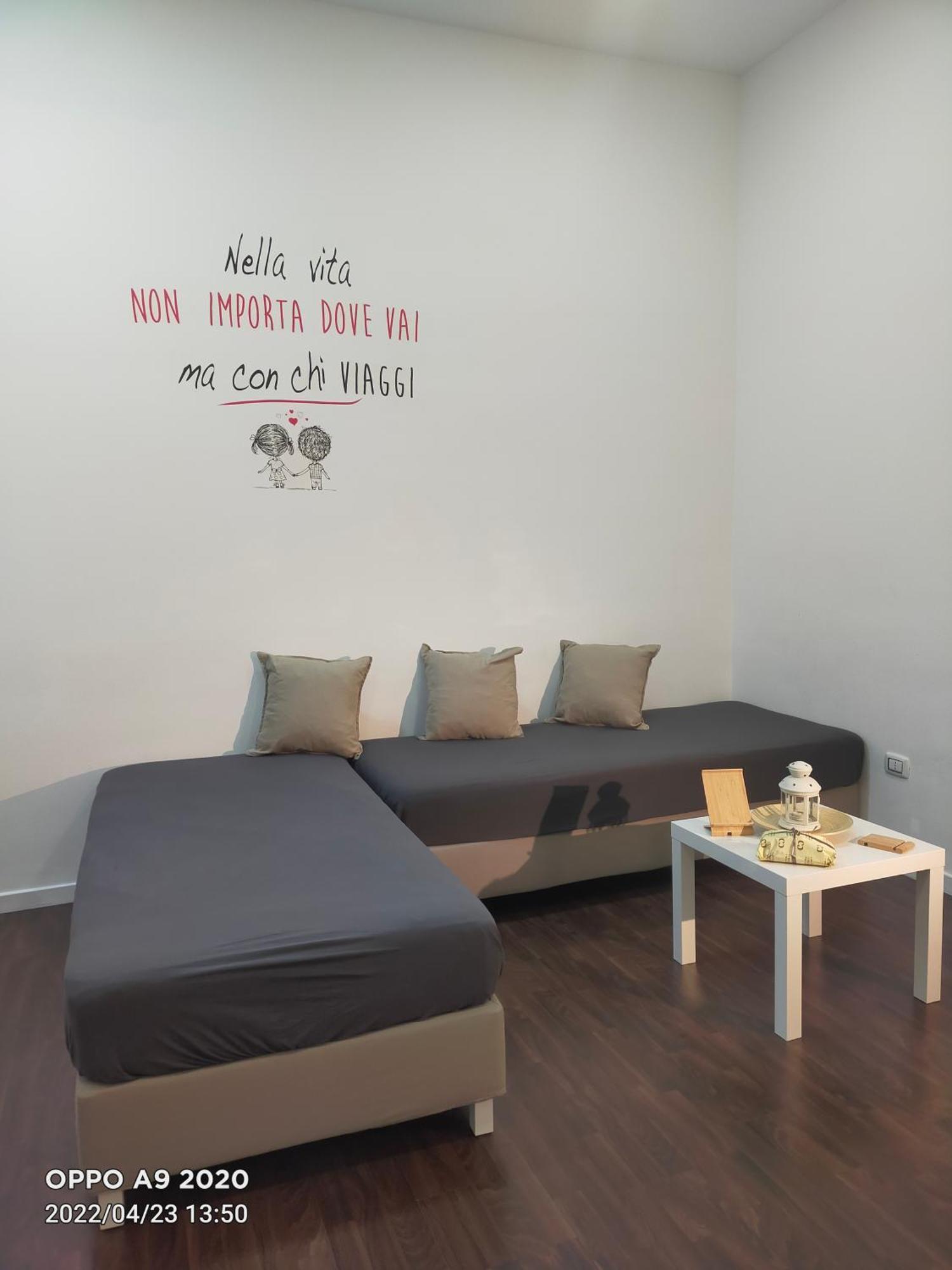 Piazza Carita' Centro Storico Apartment เนเปิลส์ ห้อง รูปภาพ
