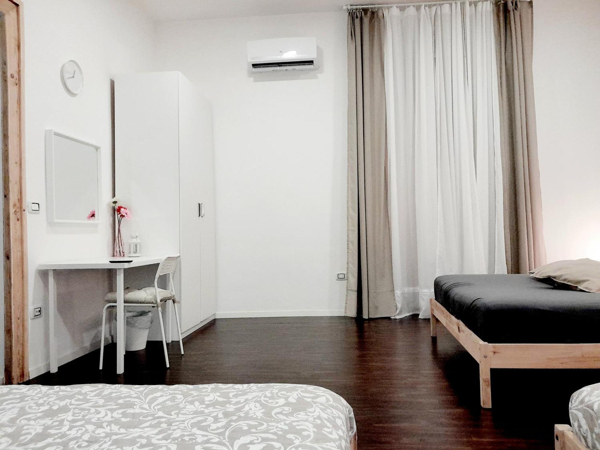 Piazza Carita' Centro Storico Apartment เนเปิลส์ ห้อง รูปภาพ