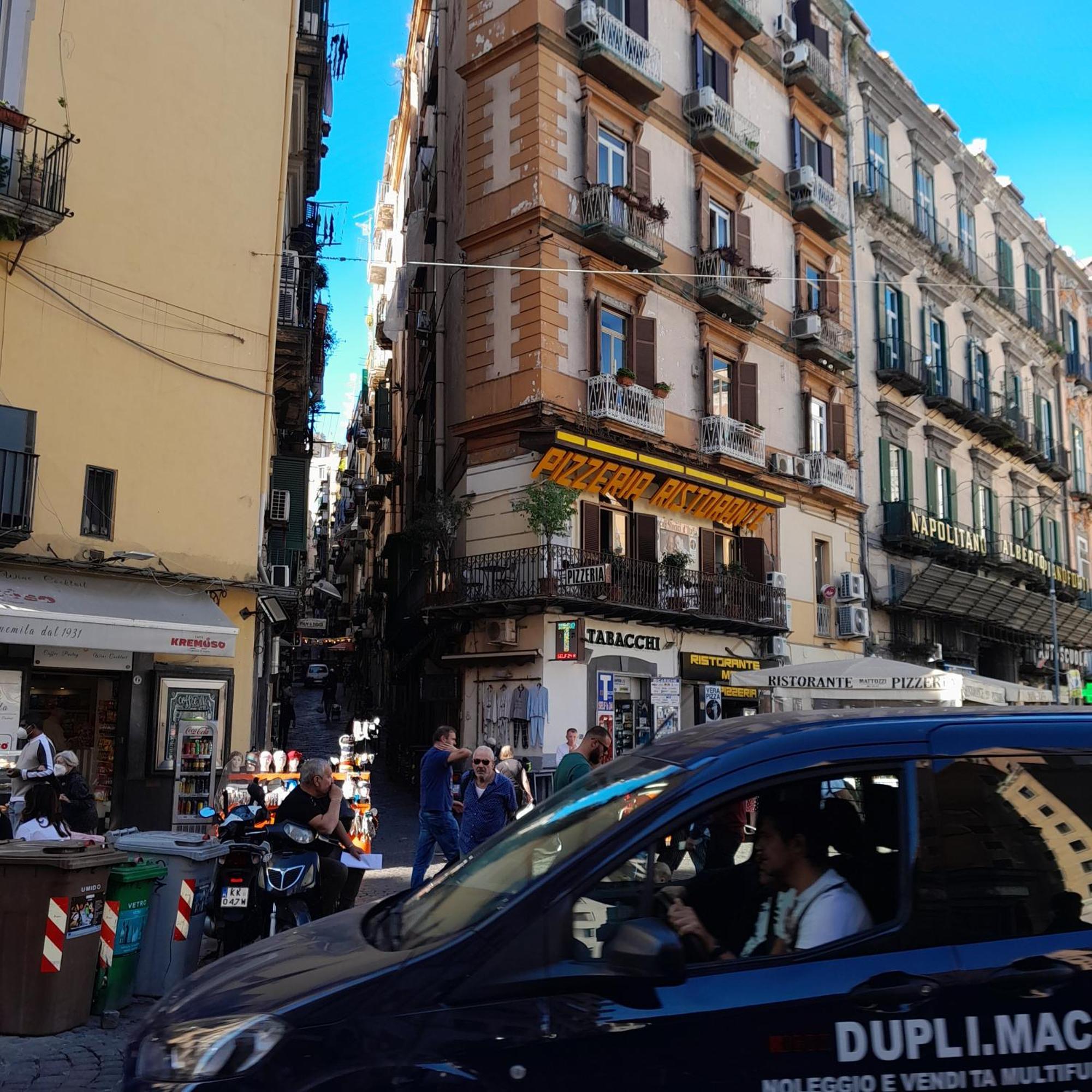 Piazza Carita' Centro Storico Apartment เนเปิลส์ ห้อง รูปภาพ