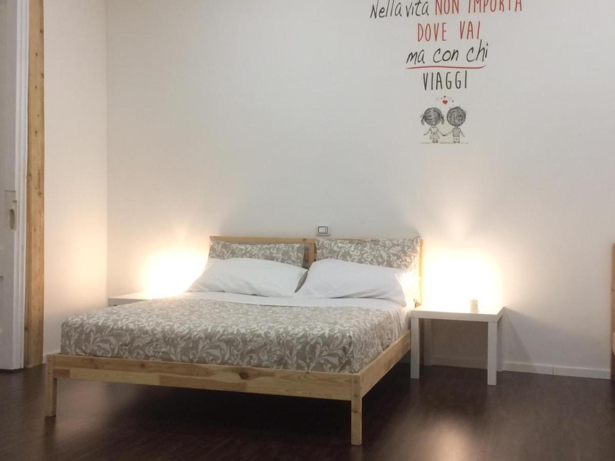 Piazza Carita' Centro Storico Apartment เนเปิลส์ ภายนอก รูปภาพ